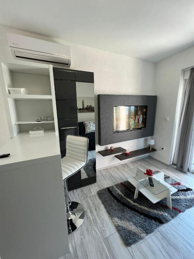Doka Apartment ซริกเวนิซา ภายนอก รูปภาพ